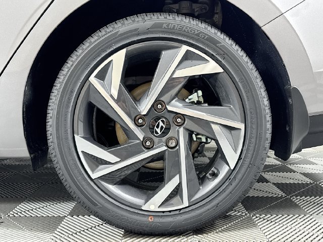 New 2025 Hyundai Elantra SEL FWD image 44