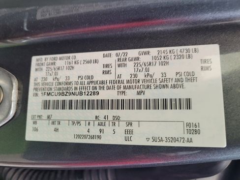 Used 2022 Ford Escape SE image 33