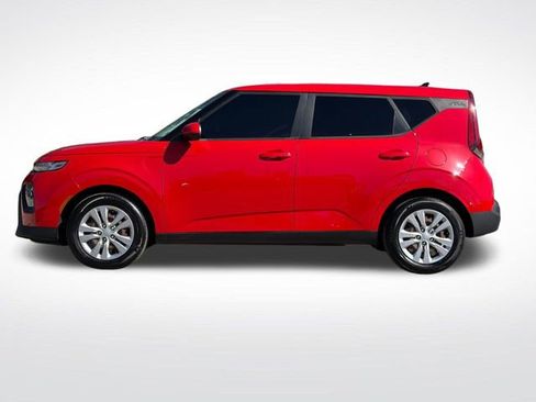 Used 2021 Kia Soul LX FWD image 3
