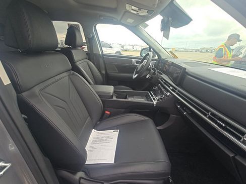 Used 2025 Hyundai Santa Fe XRT AWD/4WD image 7
