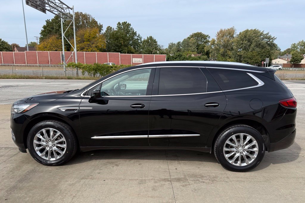 Used 2020 Buick Enclave Essence w/ Trailering Package, 5000 lbs. AWD/4WD image 11