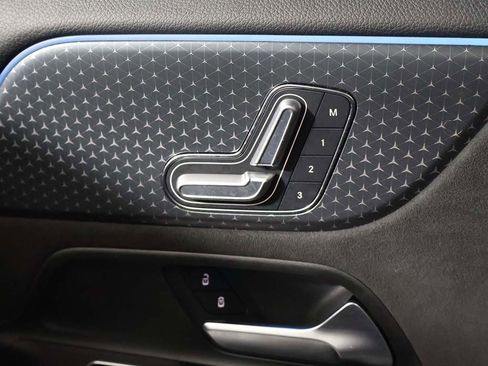 Used 2024 Mercedes-Benz GLA 250 4MATIC image 28