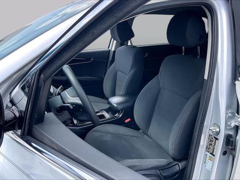Used 2020 Kia Sorento LX FWD image 8