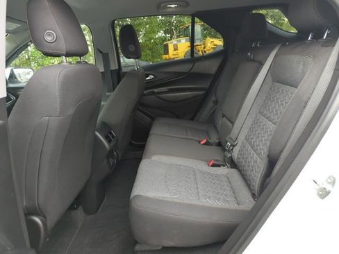 Used 2022 Chevrolet Equinox LT image 32