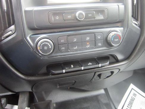 Used 2019 Chevrolet Silverado 2500 W/T w/ WT Convenience Package AWD/4WD image 17