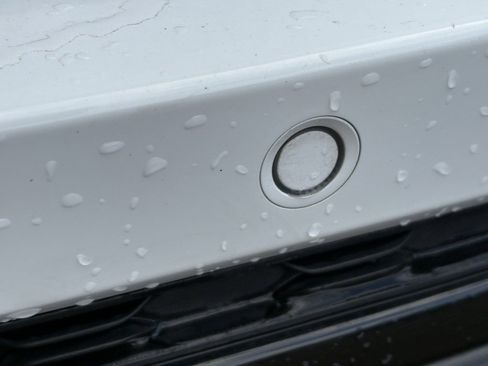 Certified 2023 Jeep Grand Cherokee L Limited w/ Black Appearance Package image 20