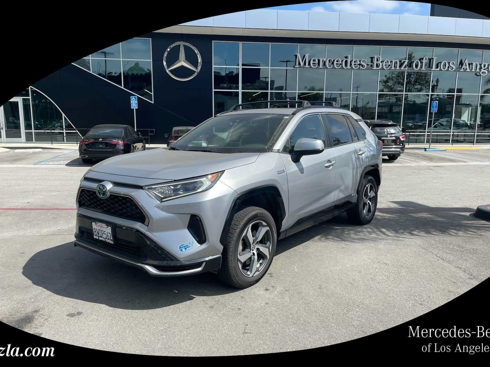 Used 2021 Toyota RAV4 SE w/ Weather & Moonroof Package AWD/4WD image 1