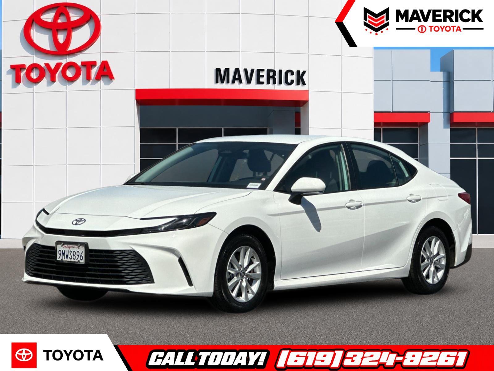 Used 2025 Toyota Camry LE FWD image 1