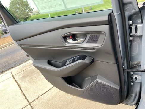 Used 2023 Honda Accord Touring image 49