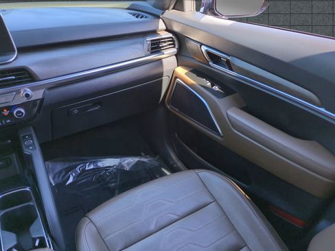 Certified 2022 Kia Telluride SX w/ SX Prestige Package image 17