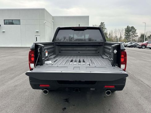 New 2026 Honda Ridgeline Black Edition image 8