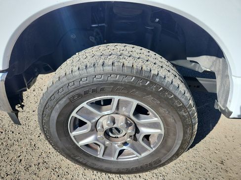 Used 2024 Ford F250 Lariat image 16