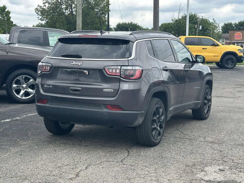 Used 2022 Jeep Compass Latitude AWD/4WD image 4