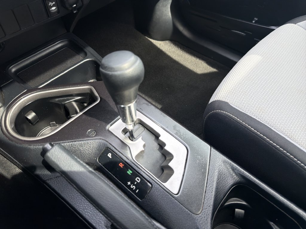 Used 2018 Toyota RAV4 XLE FWD image 27