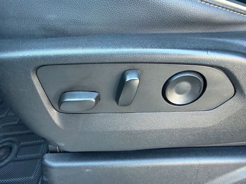 Used 2022 GMC Yukon SLT image 20