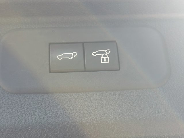 Used 2024 Toyota Grand Highlander AWD Hybrid image 13