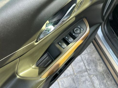 Used 2020 GMC Acadia SLE w/ Driver Convenience Package image 12