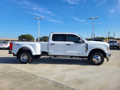Used 2025 Ford F350 XLT image 6