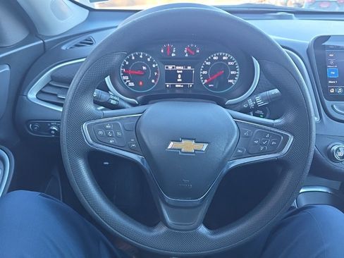 Used 2024 Chevrolet Malibu LT image 17