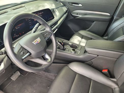 Used 2024 Cadillac XT4 Premium Luxury image 17