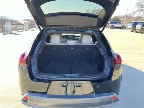 Used 2019 Lexus UX 200 image 12