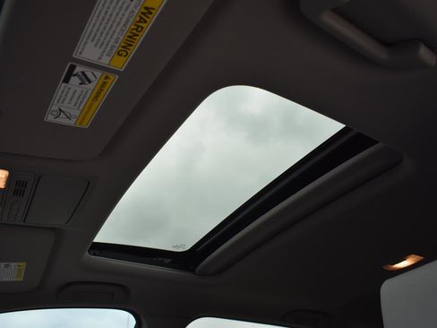 Used 2022 Honda CR-V Touring image 13