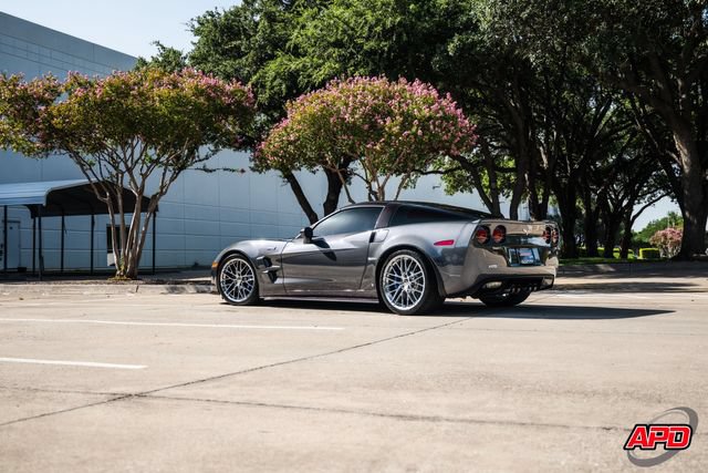 Used 2009 Chevrolet Corvette ZR1 w/ Preferred Equipment Group RWD image 20