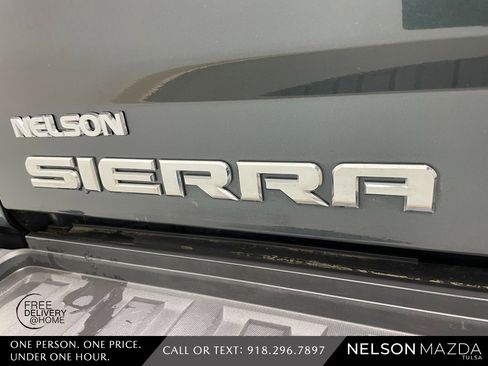 Used 2017 GMC Sierra 2500 Denali w/ Duramax Plus Package image 15