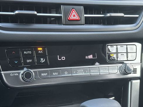 Certified 2026 Kia Seltos EX w/ EX Sunroof Package AWD/4WD image 20