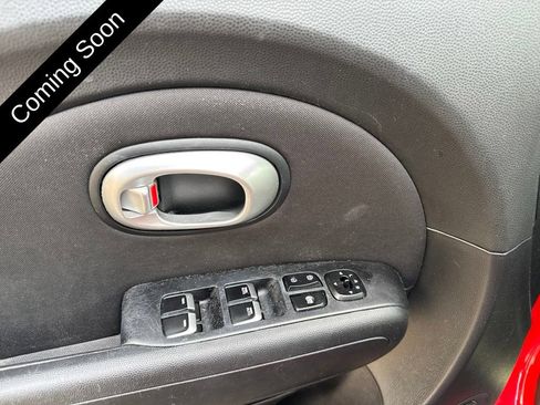 Used 2018 Kia Soul + FWD image 8