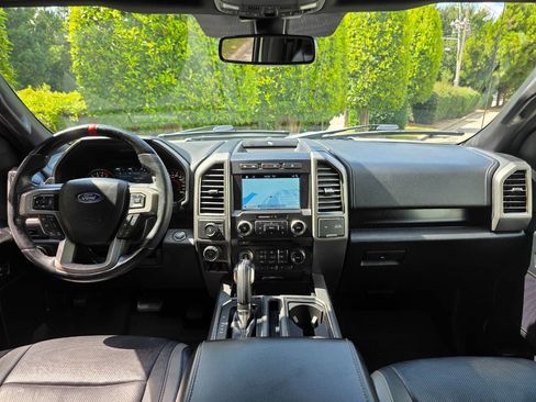 Used 2018 Ford F150 Raptor w/ Equipment Group 802A Luxury image 16