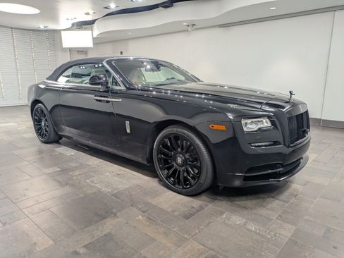Used 2019 Rolls-Royce Dawn image 31