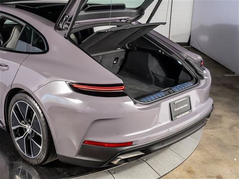 Certified 2024 Porsche Panamera 4 AWD/4WD image 34