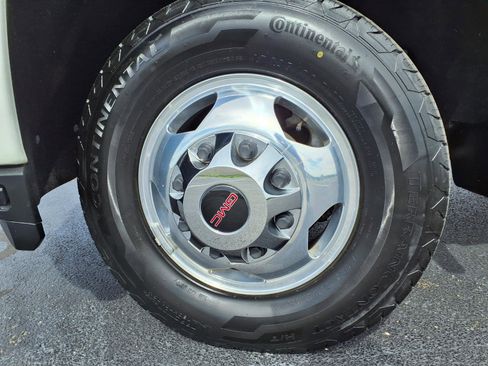 Used 2021 GMC Sierra 3500 Denali w/ Denali Ultimate Package AWD/4WD image 39