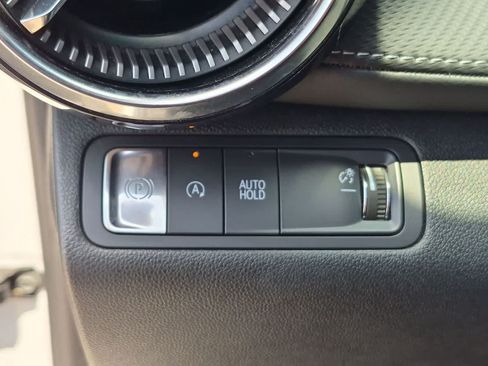 Used 2025 Chevrolet Equinox LT FWD image 18