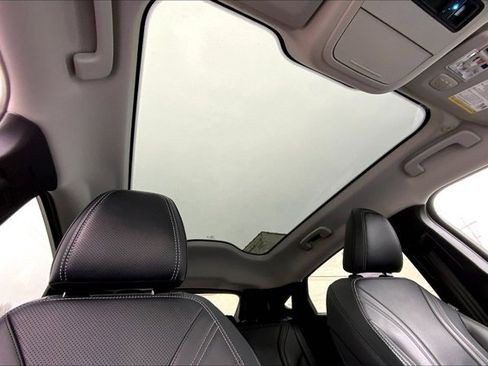 Used 2022 Ford Mustang Mach-E Premium image 21