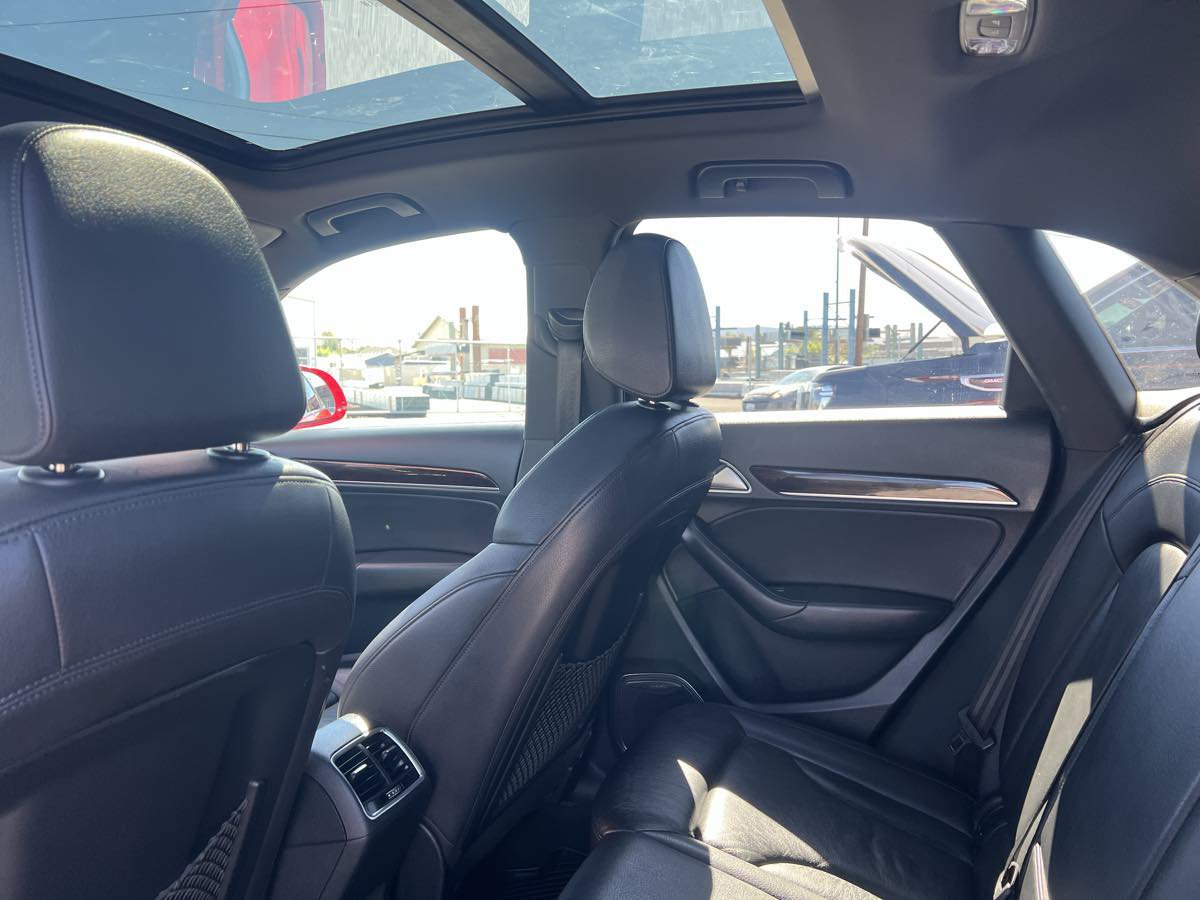Used 2018 Audi Q3 2.0T Premium Plus w/ Premium Plus Package AWD/4WD image 9