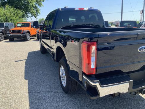 Used 2025 Ford F250 XLT AWD/4WD image 16