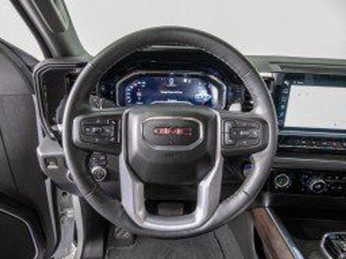 Used 2023 GMC Sierra 1500 SLT w/ SLT Premium Package image 15