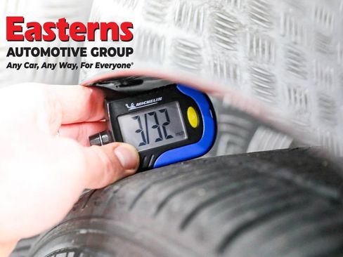 Used 2019 Tesla Model 3 Standard Range image 24