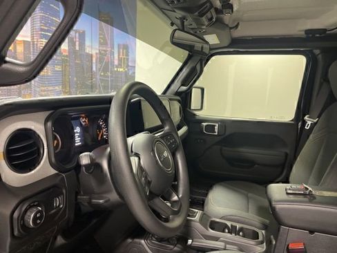 New 2026 Jeep Gladiator Sport AWD/4WD image 9