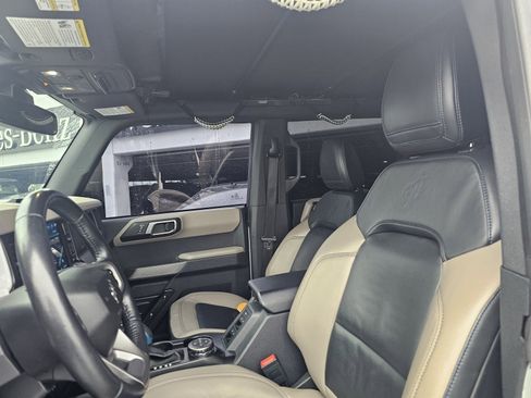 Used 2022 Ford Bronco Wildtrak image 6