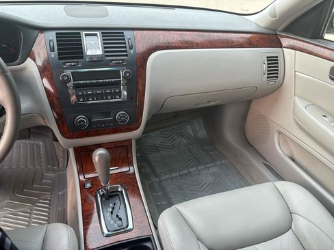 Used 2006 Cadillac DTS FWD image 49
