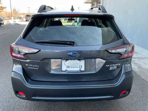 Certified 2025 Subaru Outback image 3
