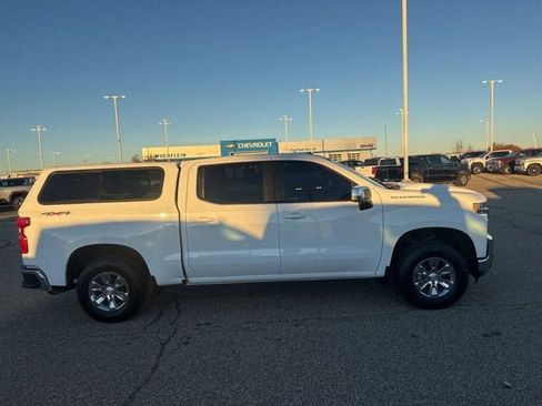 Used 2020 Chevrolet Silverado 1500 LT w/ Convenience Package image 2
