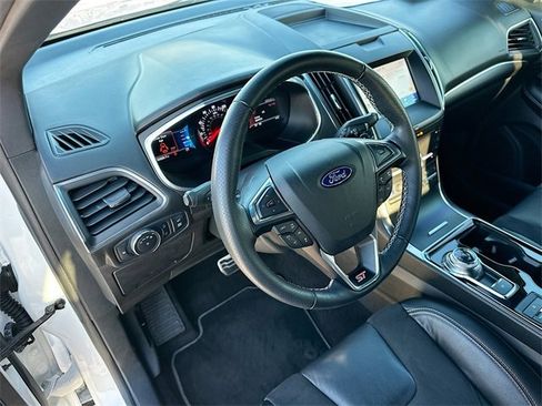 Used 2020 Ford Edge ST w/ Equipment Group 401A image 9