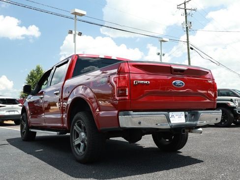 Used 2017 Ford F150 Lariat w/ Equipment Group 502A Luxury AWD/4WD image 8