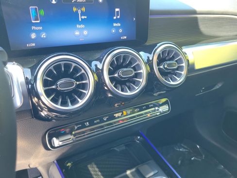 Certified 2026 Mercedes-Benz GLB 250 image 21