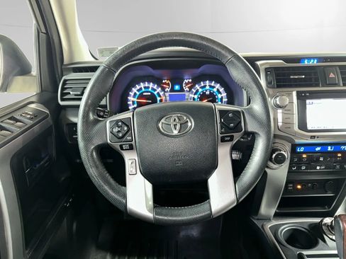 Used 2017 Toyota 4Runner Limited image 18