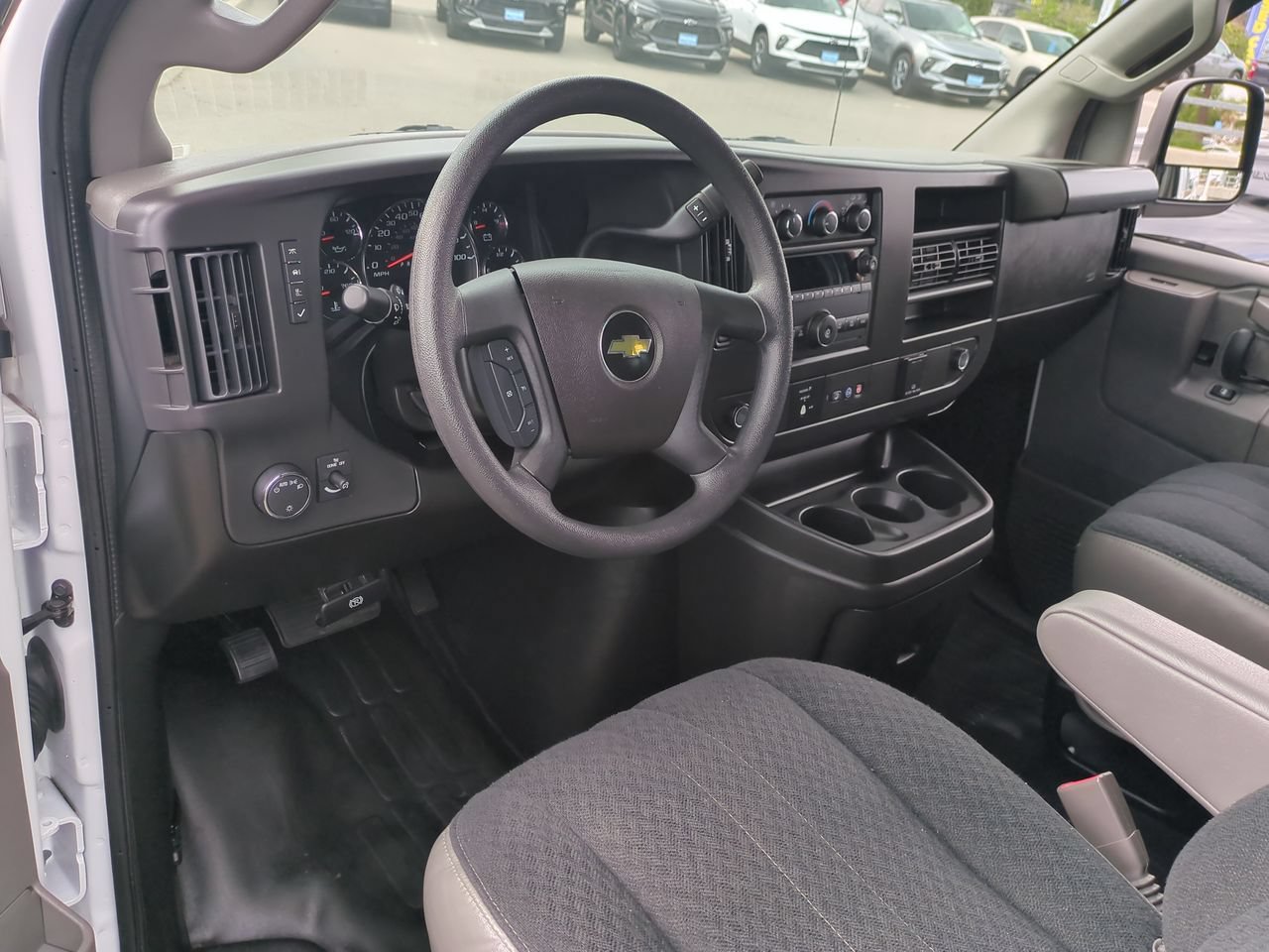 Used 2025 Chevrolet Express 2500 w/ Driver Convenience Package RWD image 10